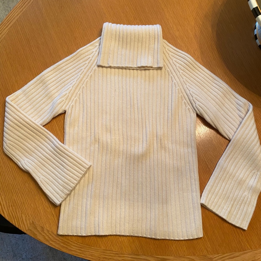 Banana Republic cashmere sweater